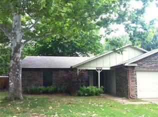 1488 E Eton St, Fayetteville, AR 72703