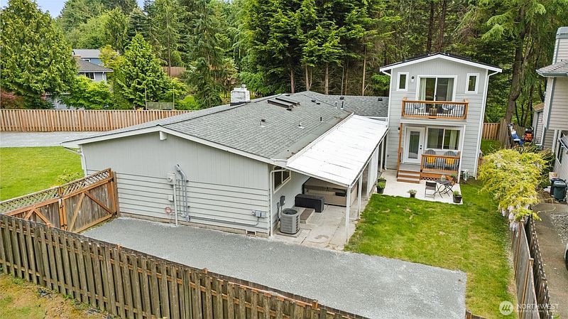 3rd image of 14009 13th Avenue SW