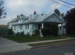 24 Hudson Pl, Hempstead, NY 11550