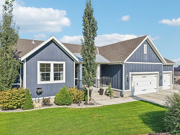 3rd image of 7901 N Cobblerock Rd W