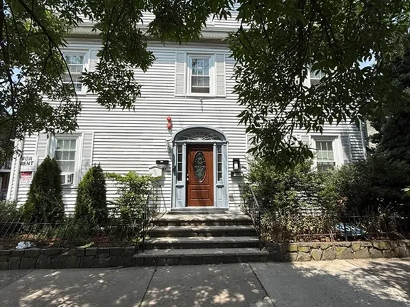 47 Broad St, Lynn, MA 01902
