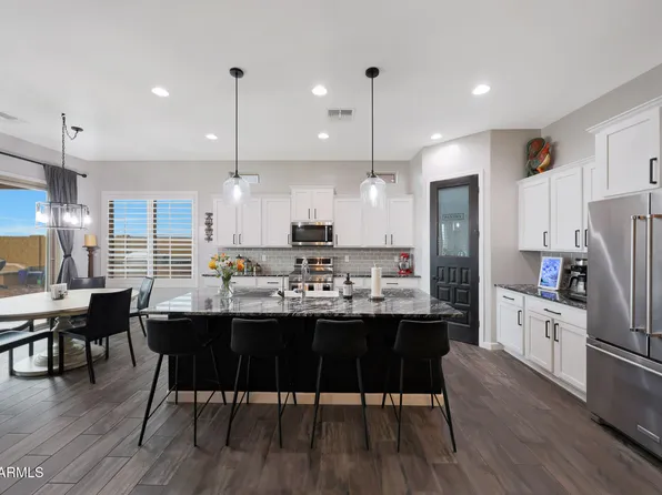 6915 E QUINCE Street, Mesa, AZ 85207