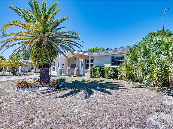 3rd image of 3649 Oxford Dr