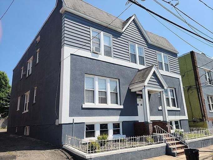 1st image of 14 Pershing Pl APT 1