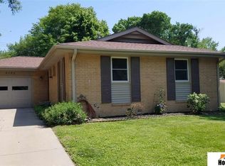 2120 S Cotner Blvd, Lincoln, NE 68506