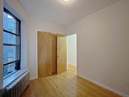 5th image of 329 W 35th St APT 4W
