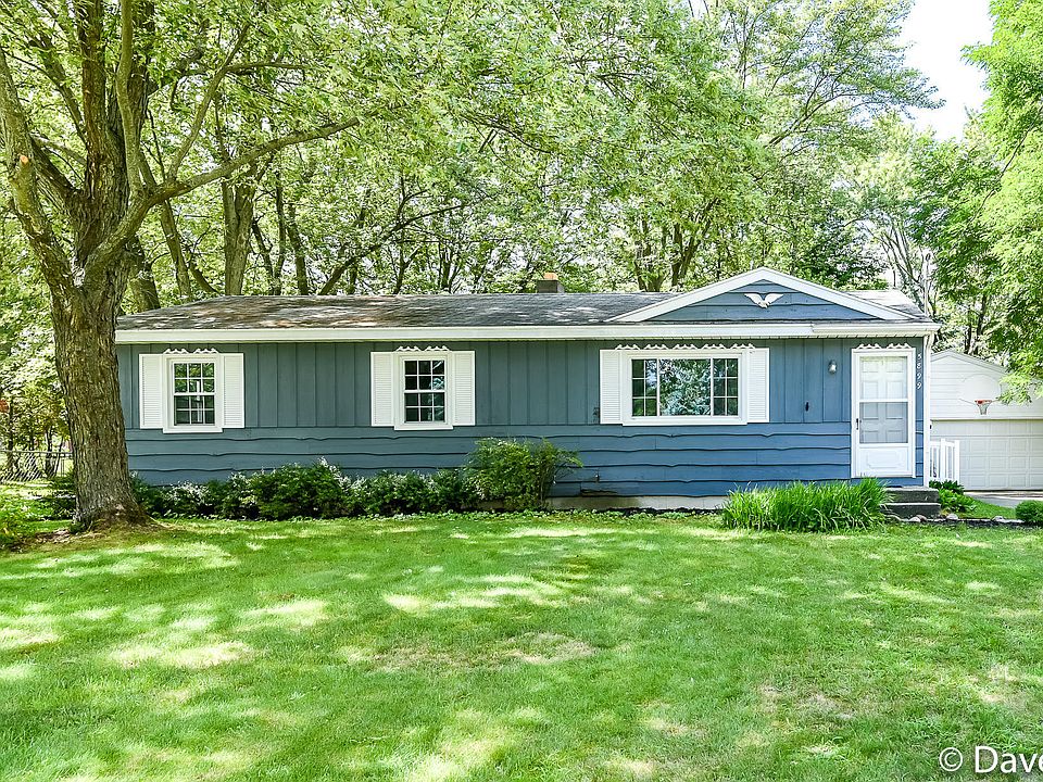 1st image of 5899 Glenbrook Dr SE