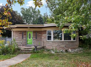 2009 Rapids Dr, Racine, WI 53404