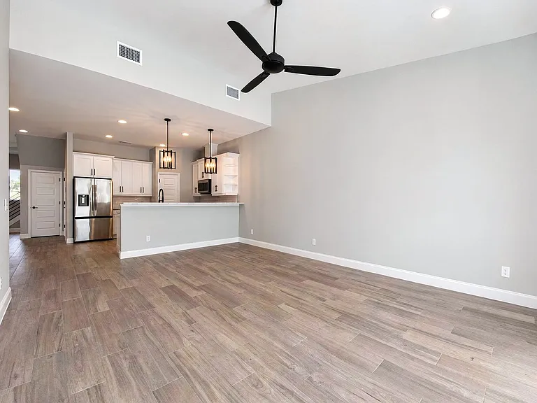 1156 Windjammer Dr — Photo 8