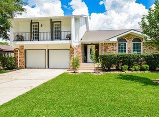 10202 Sagemark Dr, Houston, TX 77089