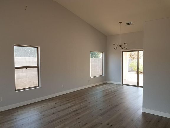 3rd image of 6623 W Caribbean Ln