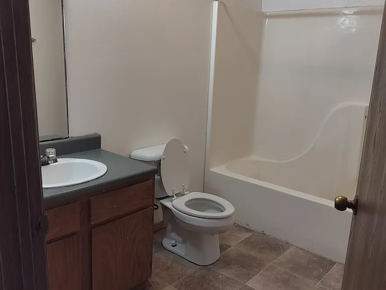 1 Micah Ln #16 — Photo 4