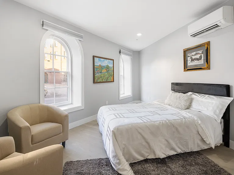 KOP Apartments — Photo 10