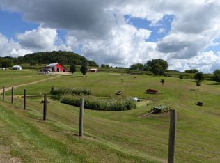 4565 NE Miner Rd, Galena, IL 61036