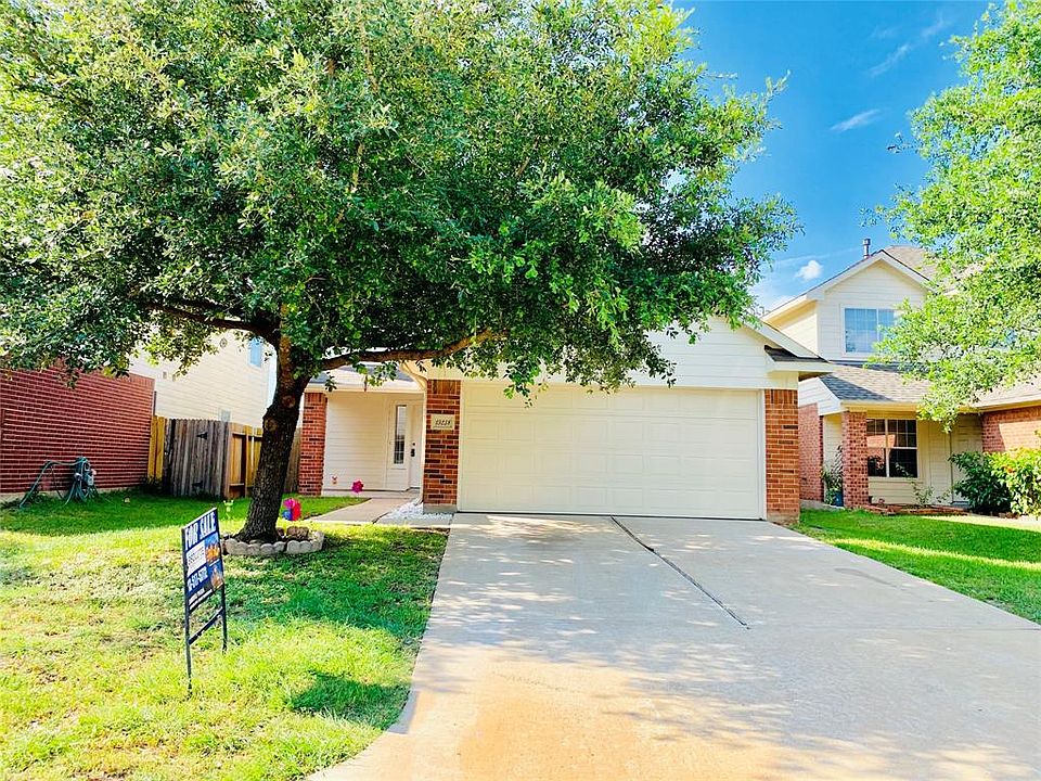 1st image of 19238 Moss Meadow Ln