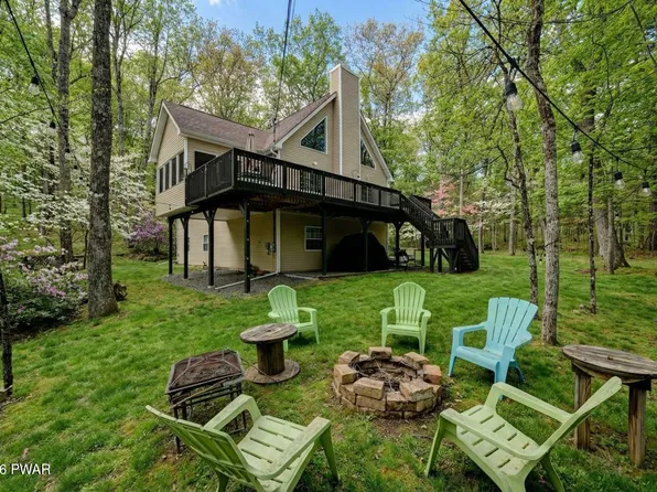 133 Rainbow Dr, Lackawaxen, PA 18435