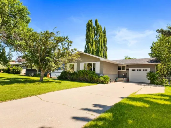 7220 NW Farrell Rd SE, Calgary, AB T2H 0T6