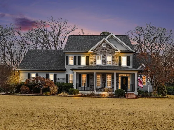 4320 Stansted Dr, Fuquay Varina, NC 27526