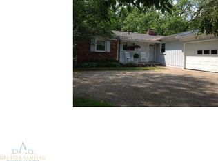 5413 Blue Haven Dr, East Lansing, MI