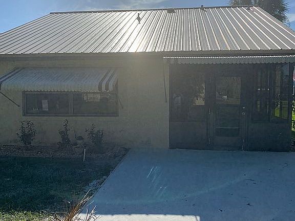 2nd image of 51 Jasmine St
