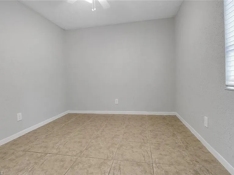 4635 Bayshore Dr #P4 — Photo 12