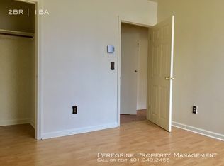 402 S Main St APT 16, Woonsocket, RI 02895