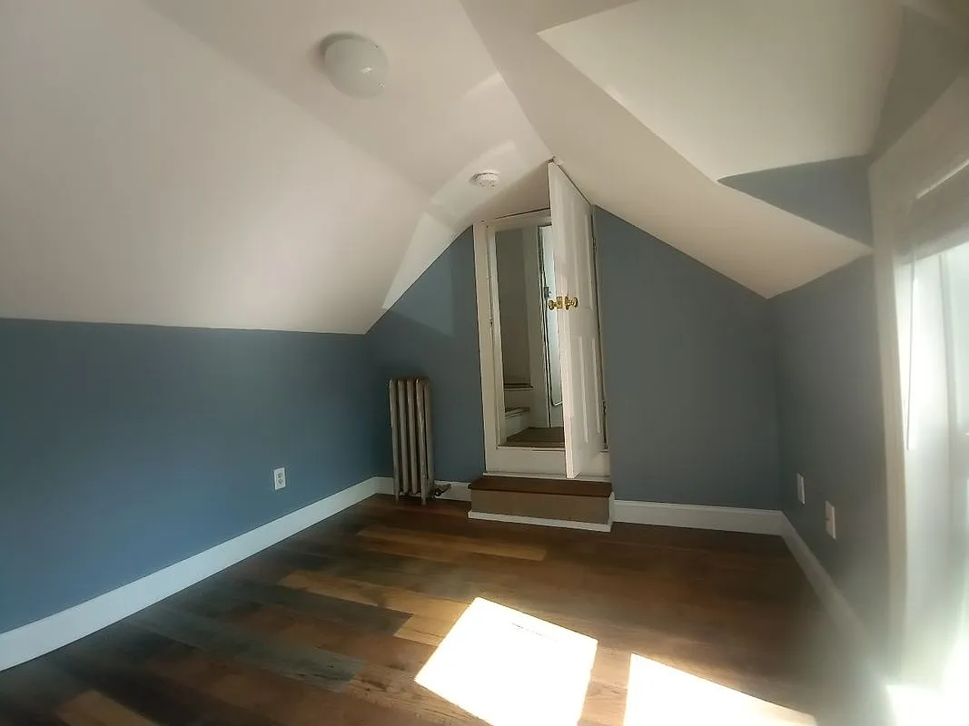 3 bed, 941 sqft, $3,000 — Photo 4