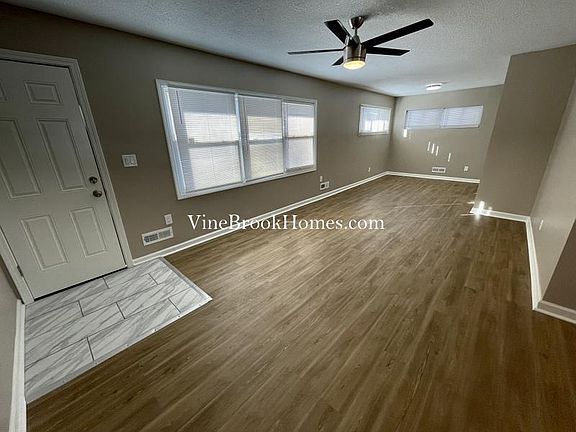 4th image of 7611 E 108th St