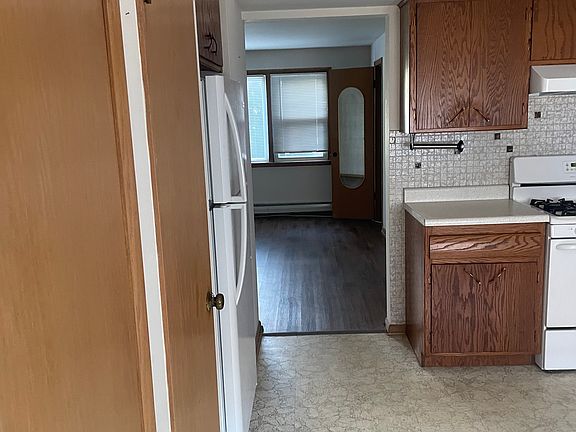 5th image of 8527 W Bryn Mawr Ave APT 1E