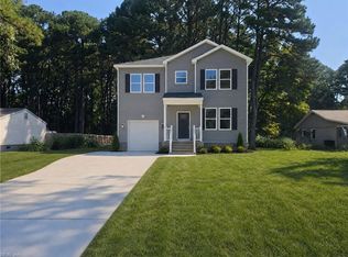1621 Colonial Ave, Smithfield, VA 23430