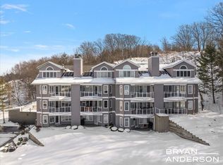 810 S Harbor Dr Unit 16, Grand Haven, MI