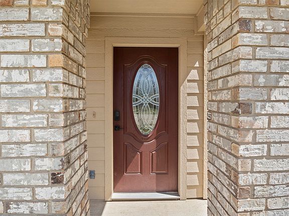 3rd image of 1301 Spring St