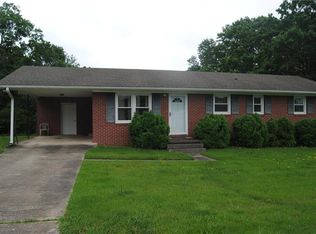 303 Thompson St, Starr, SC 29684