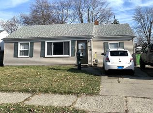 26510 Nagel St, Roseville, MI 48066