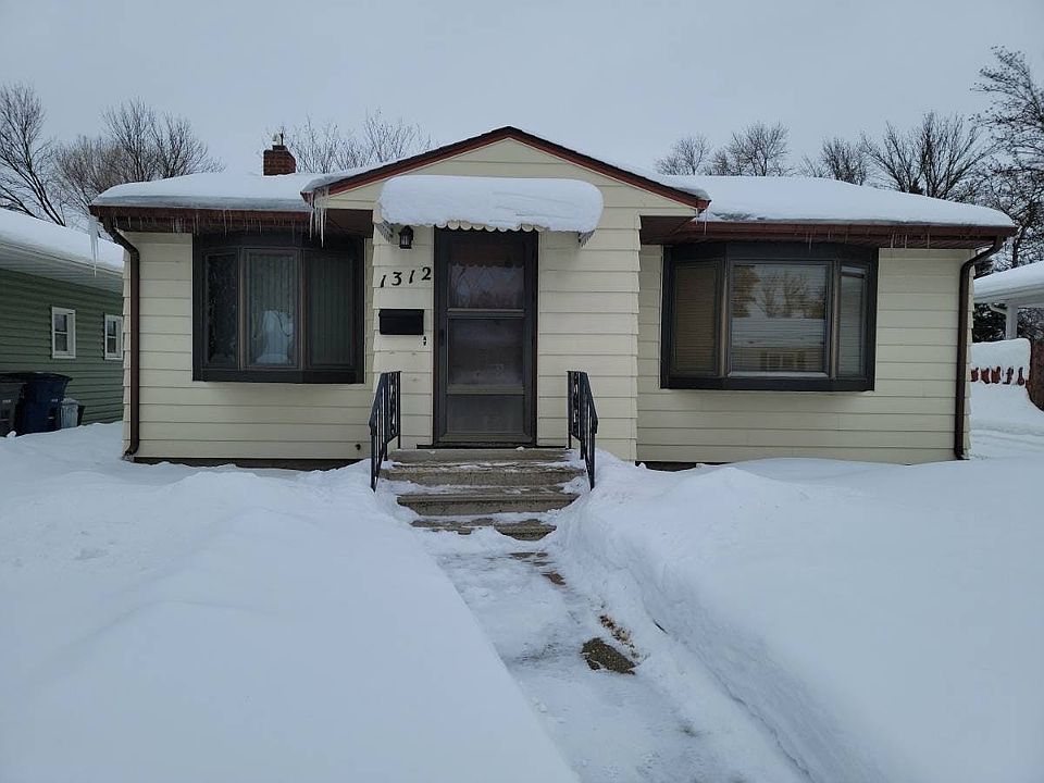 1st image of 1312 17th Ave S