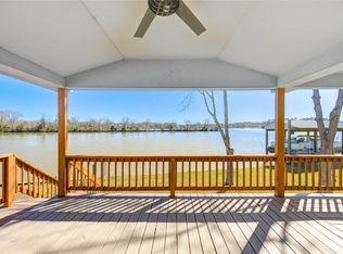12717 Paradise View Ct, Willis, TX 77318