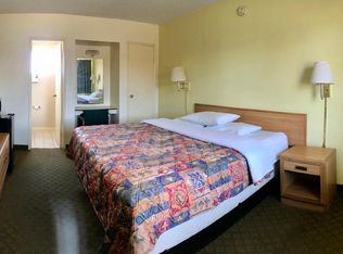 525 W Mesa Vista Ave, Tucumcari, NM 88401