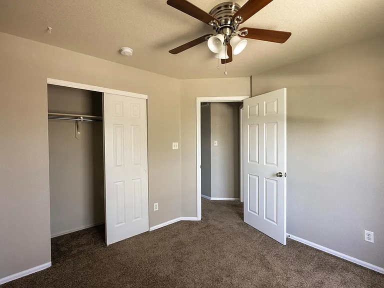 6148 Shamrock Cir — Photo 14