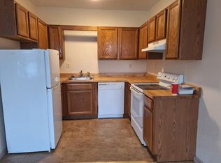 466 Howe Ave APT 3B, Shelton, CT 06484