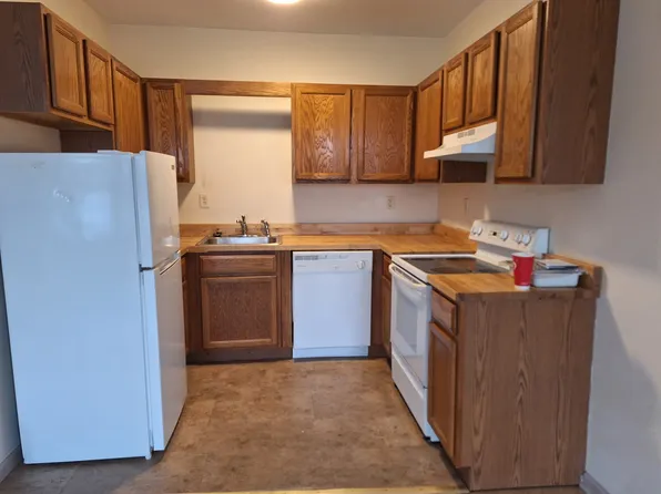 466 Howe Ave APT 2A, Shelton, CT 06484