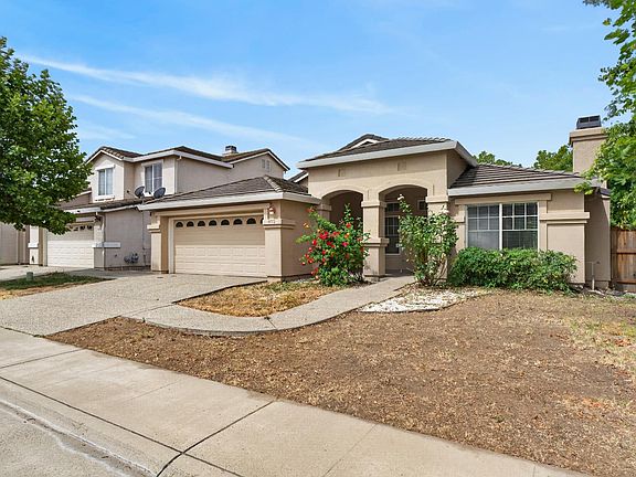 2nd image of 9772 Sand Hollow Way