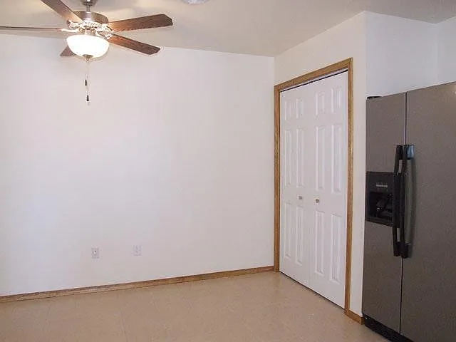 Eat-in dining room in kitchen, with pantry