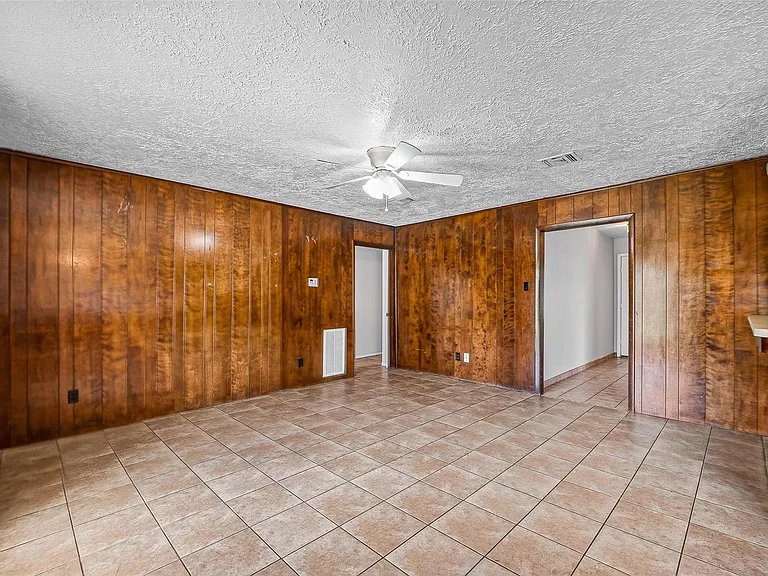 3602 Cedarcrest Dr — Photo 12
