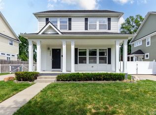 3280 Royal Ave, Berkley, MI 48072