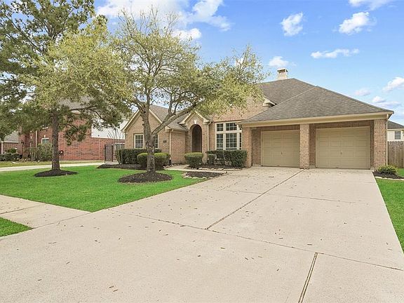 2nd image of 8811 Distant Woods Drive