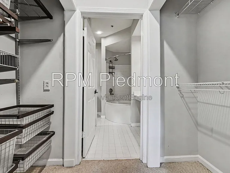 220 Renaissance Pkwy NE #2122 — Photo 18