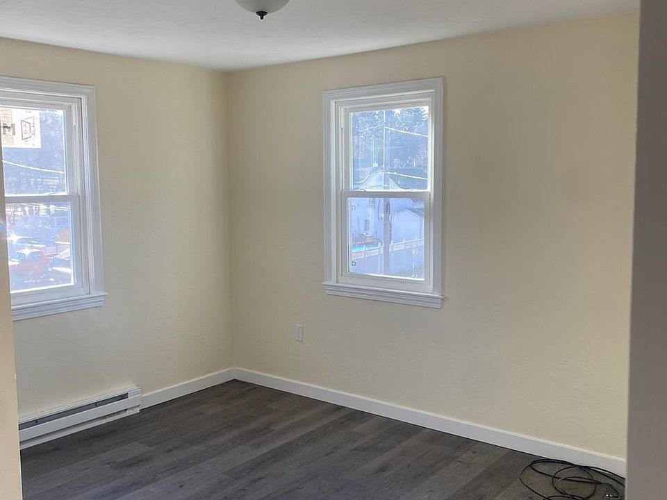 2nd image of 5 Plain St #5
