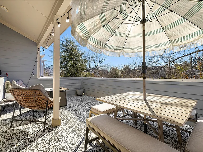 1402 Singleton Ave #B — Photo 22