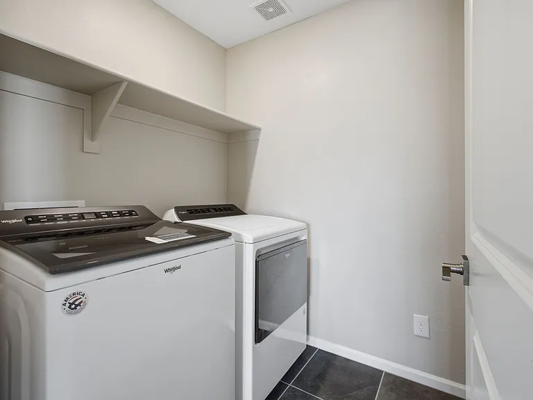 17851 W Daley Ln — Photo 5