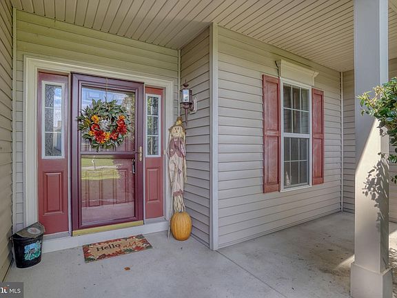 4th image of 65 Gardenia Blvd